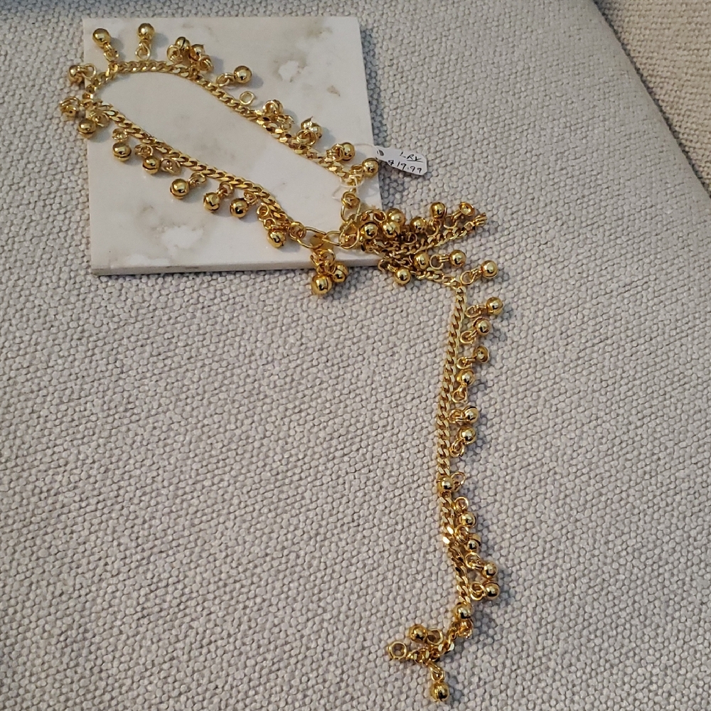 Elegant Gold Beaded Necklace